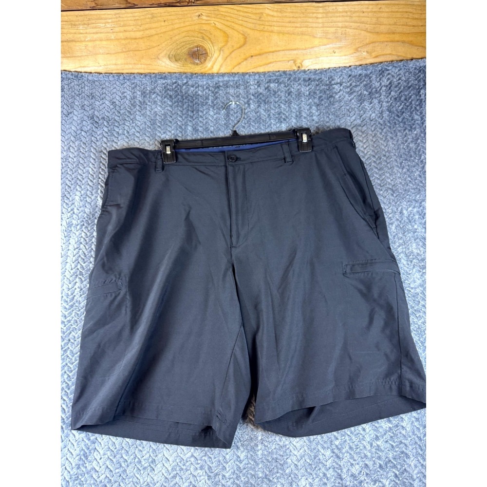 Izod Golf Shorts Mens 44 Black Stretch Cargo Pockets High Rise Outdoor Hiking